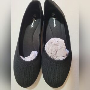 Arromic Women's Flats Size 11, Washable!